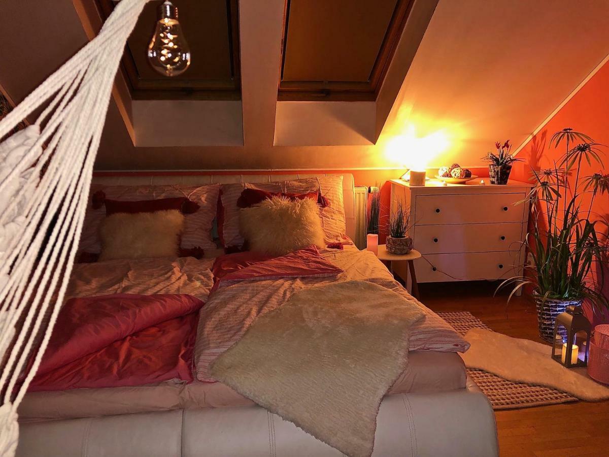 Duplex with quite terrace on Wenceslas sq. Prague Extérieur photo