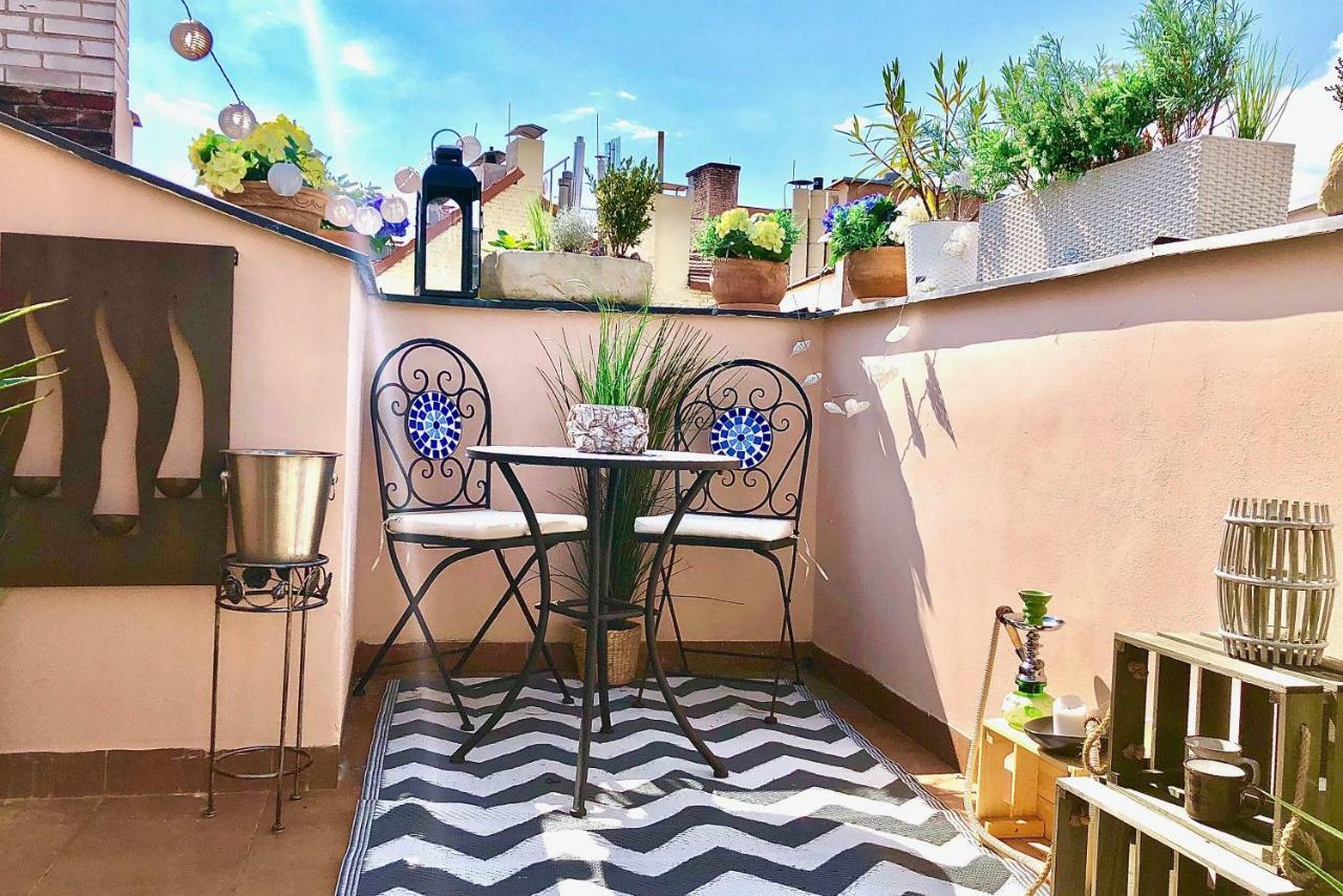 Duplex with quite terrace on Wenceslas sq. Prague Extérieur photo